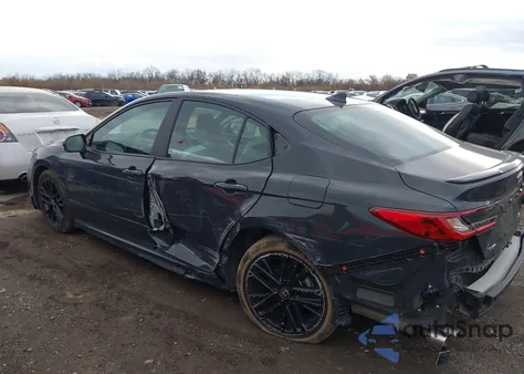 2025 Toyota Camry Se z USA, uszkodzony, nr VIN 4T1DAACK4SU573735